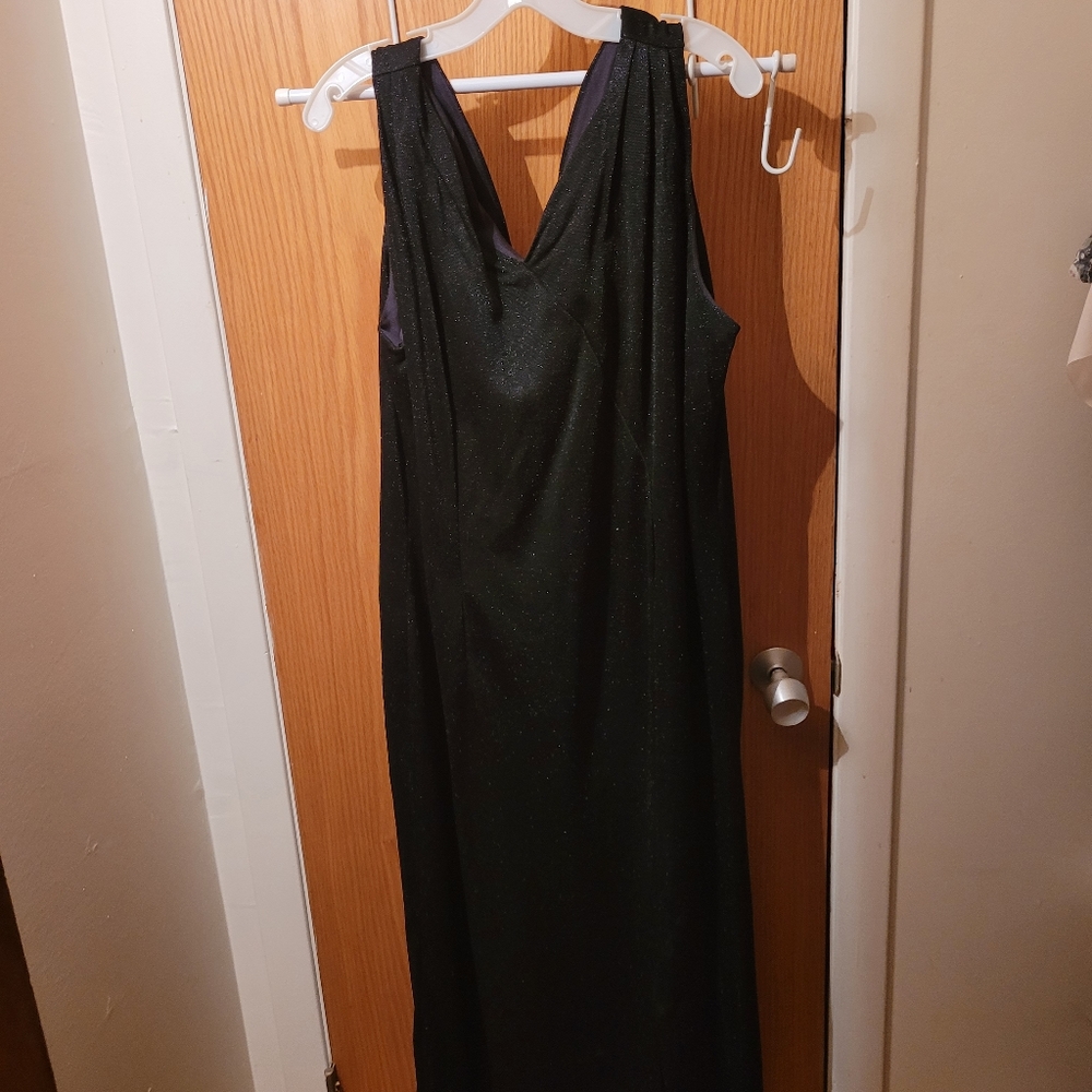 BLACK LARGE DRESS FOR WOMAN